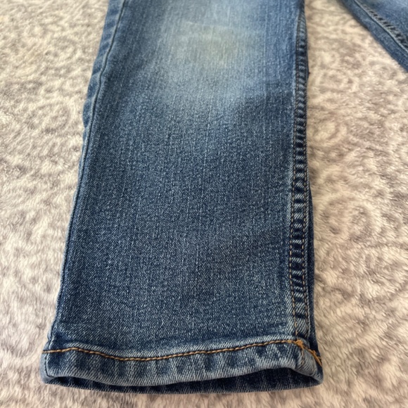 Boys OshKosh B’gosh Straight Leg Jeans 💙 - Picture 2 of 7